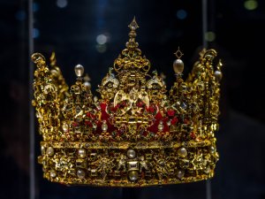 king crown original sin