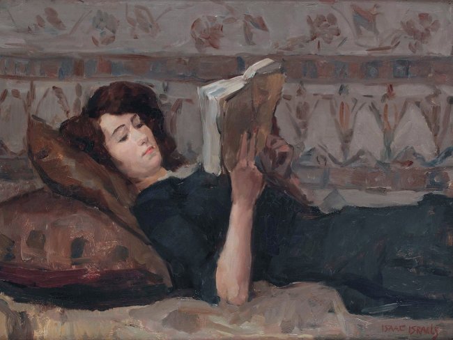 woman read