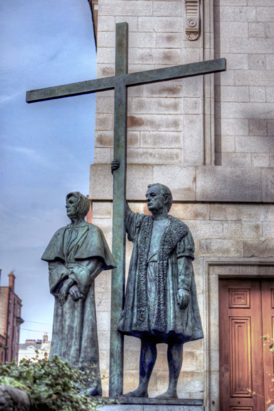 [Image: Dublin_Martyrs_by_Conall_McCabe_2001-400x600.jpg]